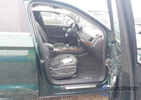 2018 Audi Q5 2.0T Premium/2.0T Tech Premium z USA, uszkodzony, nr VIN WA1BNAFY4J2026095